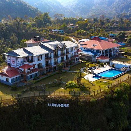 Sunshine Resort Покхара Екстер'єр фото